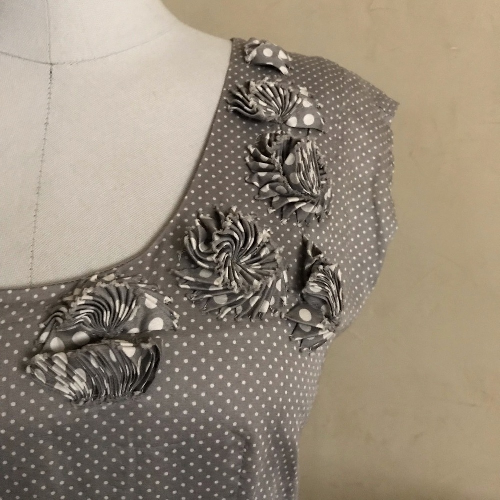 LOFT Gray Dot Cotton Dress with Floral Details - Picture 2 of 11